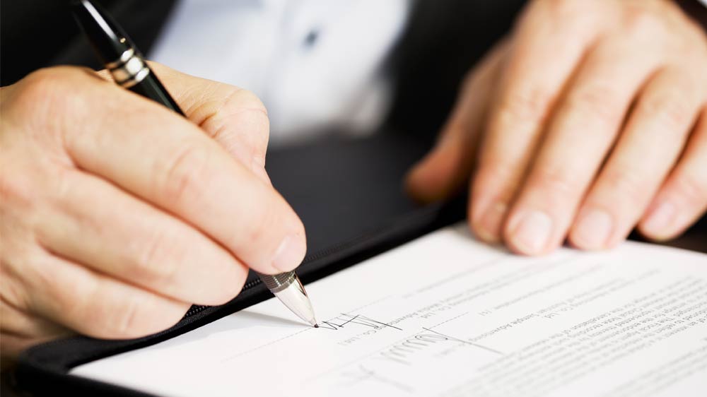 Franchise contracts to avoid pitfalls Franchise contracts to avoid pitfalls
