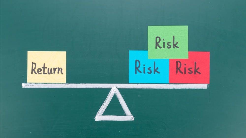 Risks & returns of going global Risks & returns of going global