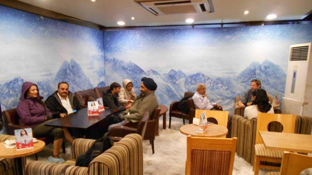 Costa Coffee celebrates the opening of Ashutosh Gowariker\'s TV show \'Everest\'