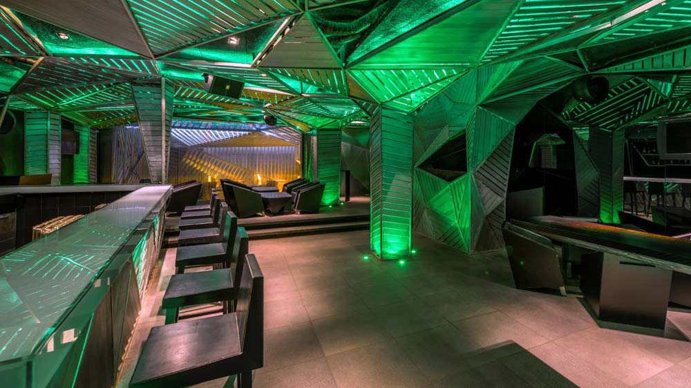 Happy hours at Auriga