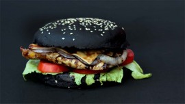 Burger King to sell black burgers in the US after Japan Burger King to sell black burgers in the US after Japan