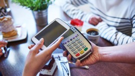 Consumer has discretion to pay ‘service charge’ or not: Govt Consumer has discretion to pay ‘service charge’ or not: Govt