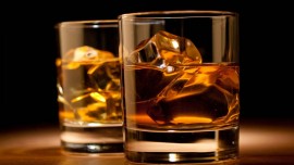 Maharashtra to ban Liquor sale in plastic bottles from 1st April Maharashtra to ban Liquor sale in plastic bottles from 1st April