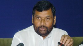 ​Beverage companies to sell packaged mineral water at uniform prices, says Ram Vilas Paswan ​Beverage companies to sell packaged mineral water at uniform prices, says Ram Vilas Paswan